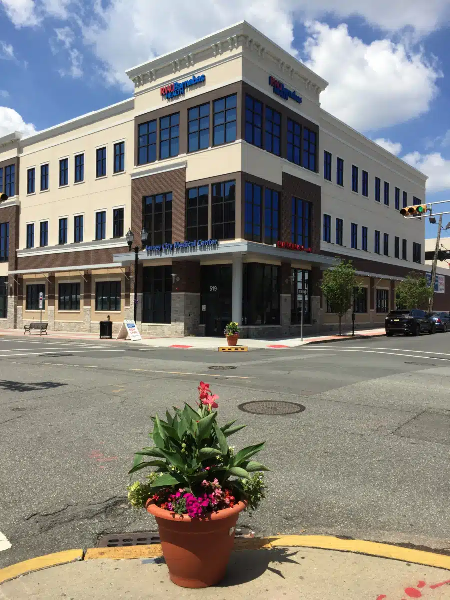 Trinitas Regional Medical Center - Facility Image